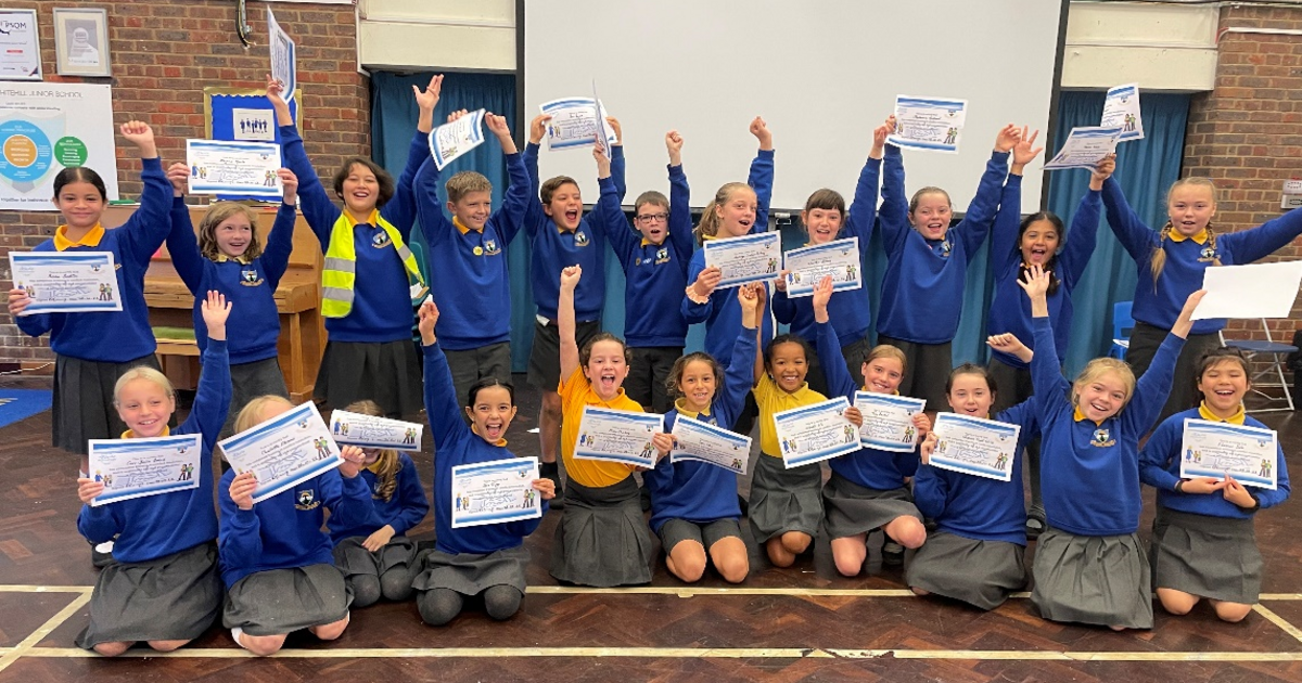 Building hope for a peaceful world Quakers in Britain